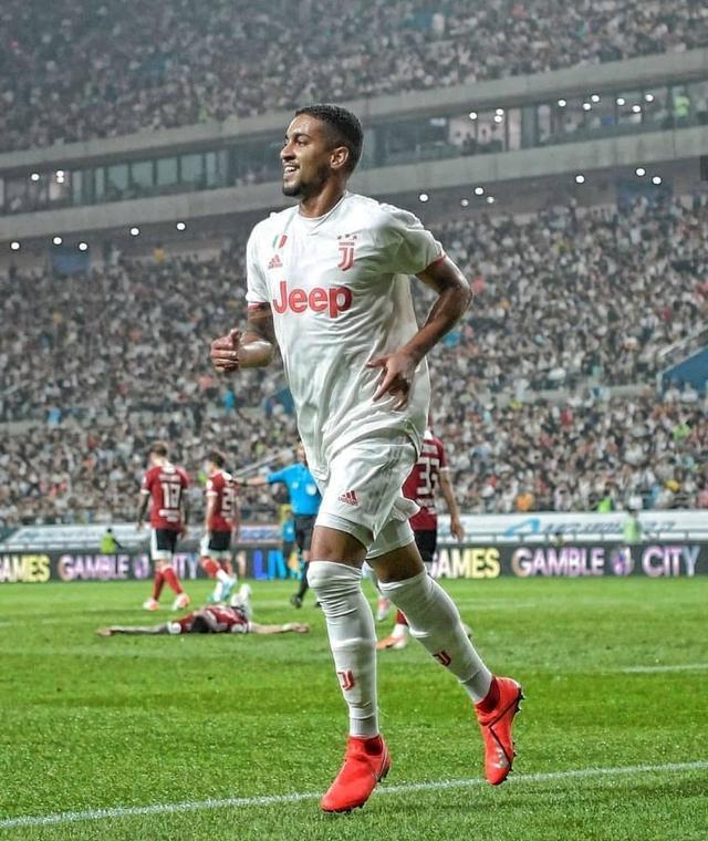 一个球队的 一个球队的